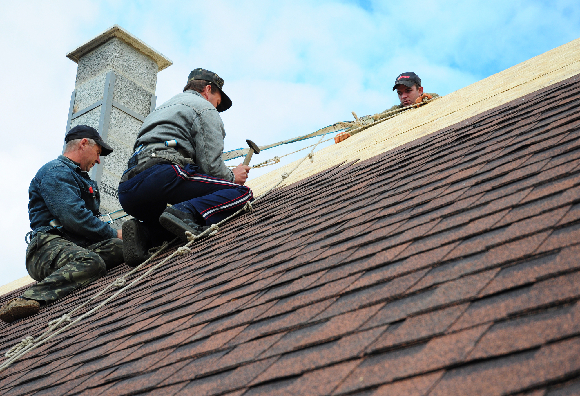 Couvreurs installation toiture shingle